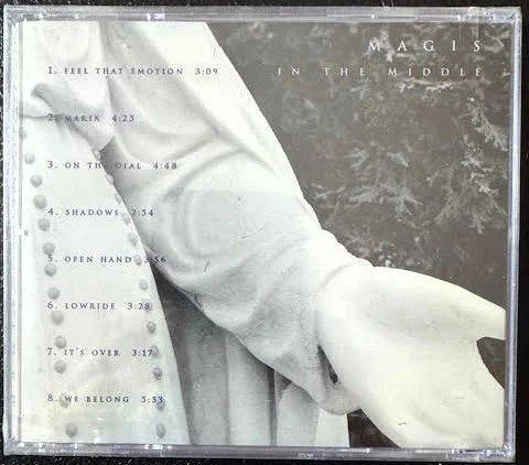 Magis - In The Middle (New) - Maple City Music